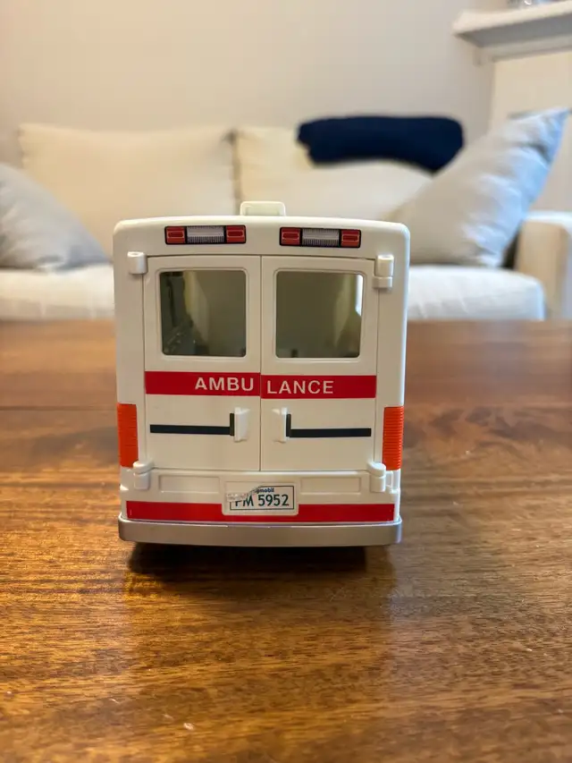 Playmobil Ambulance - Photo 6