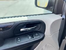 2013 Dodge Grand Caravan WHEELCHAIR ACCESSIBLE VAN-ONLY 70KMS - Photo 12