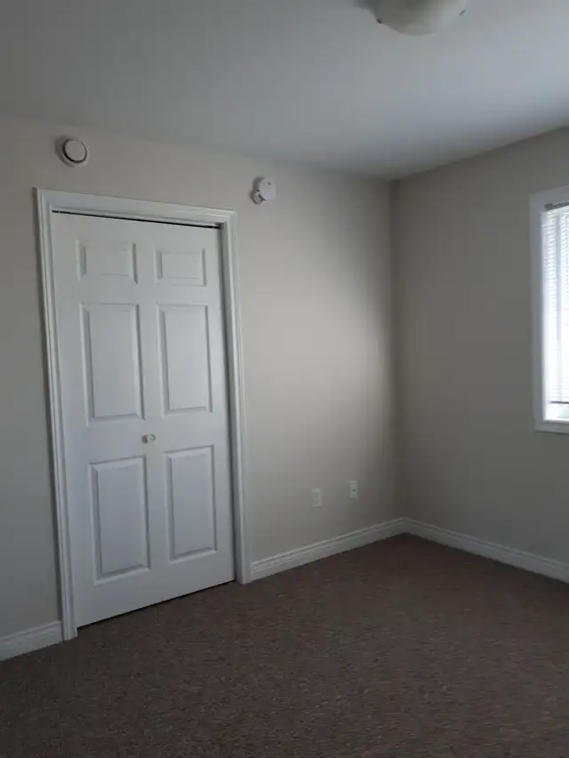 June 6th or July 1st Catherine Court a 2 Bedroom - Photo 4