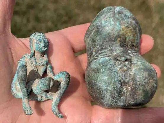 THAILAND OR AREA FERTILITY AMULETS