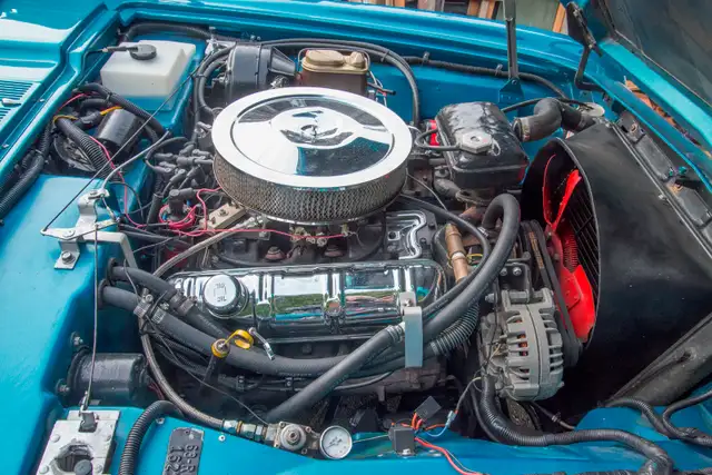 1963 Studebaker Avanti R1 - Photo 4
