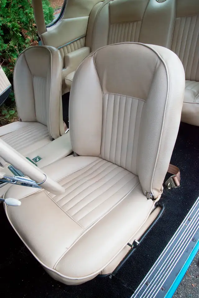 1963 Studebaker Avanti R1 - Photo 7