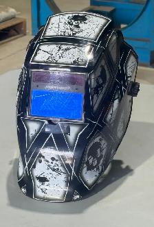 "Mastercraft" Welding Helmet (w Skull Graphics)