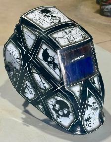 "Mastercraft" Welding Helmet (w Skull Graphics) - Photo 2