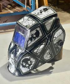"Mastercraft" Welding Helmet (w Skull Graphics) - Photo 3