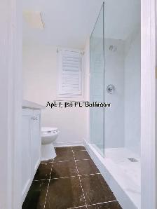 Centennial College Townhouse 3 Apts (7 rooms) for rental - Photo 6
