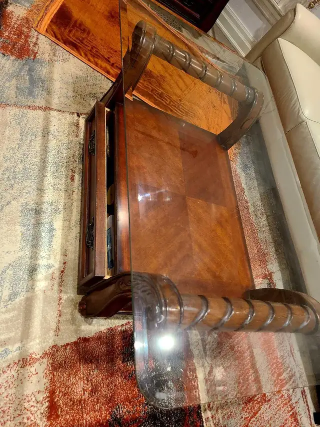 side tables,one center table $700 - Photo 2