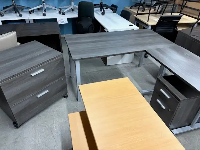 Desk/ Global L-Shape 60x60 workstations $599 in excellent condit - Photo 3