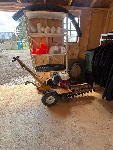 2001 Ryan Lawnaire IV Aerator & 2010 Honda GX 160 Trencher - Photo 6