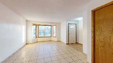 #442 - 3 Bedroom Duplex with garage $1700 Available June 1st - Photo 2