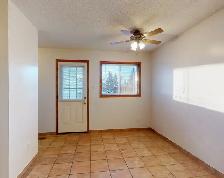#442 - 3 Bedroom Duplex with garage $1700 Available June 1st - Photo 8