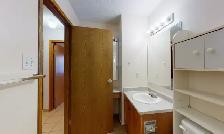#442 - 3 Bedroom Duplex with garage $1700 Available June 1st - Photo 13