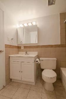 spacious 1-bed unit for rent, Westmount adj, CDN - ID 4471 - Photo 7