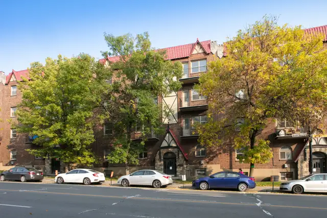 spacious 3-bed unit, July 1, Snowdon near HEC, UdeM - ID 2761