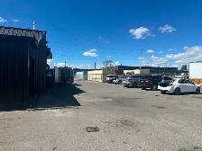 1500 SF, centrally located, garage bay for all-inclusive rent! - Photo 7