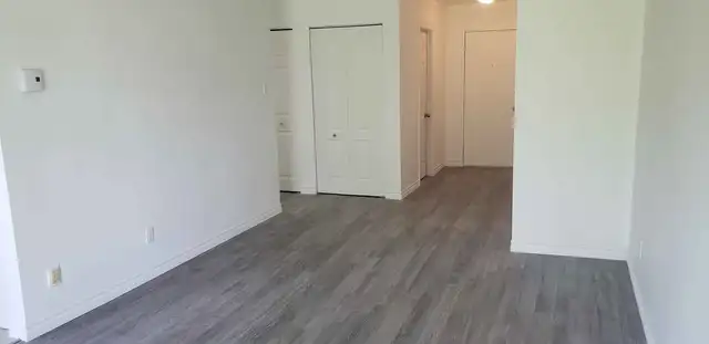 Beau 4 1/2 rénové LIBRE DÈS MAINTENANT! - Photo 5