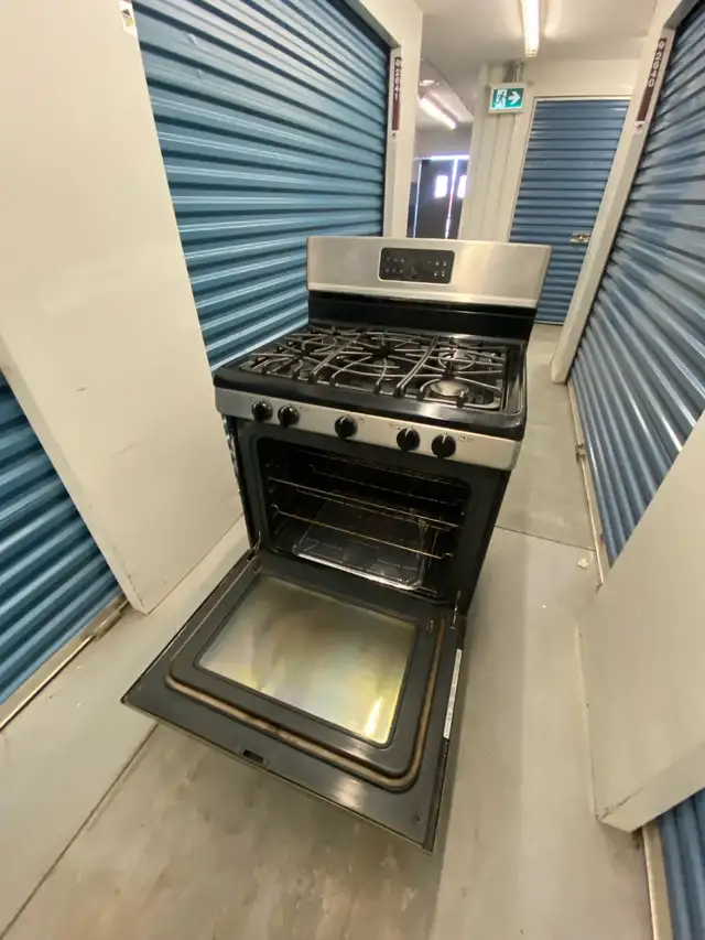 STAINLESS STEEL GAS RANGE - Photo 6