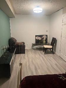 bedroom with private bathroom for rent Vaughan Woodbridge - Photo 5