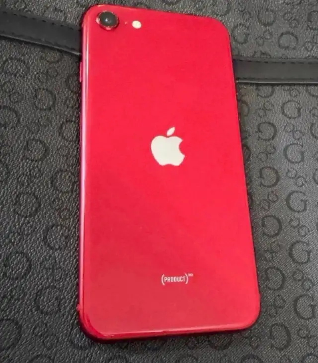 Apple iPhone SE Red