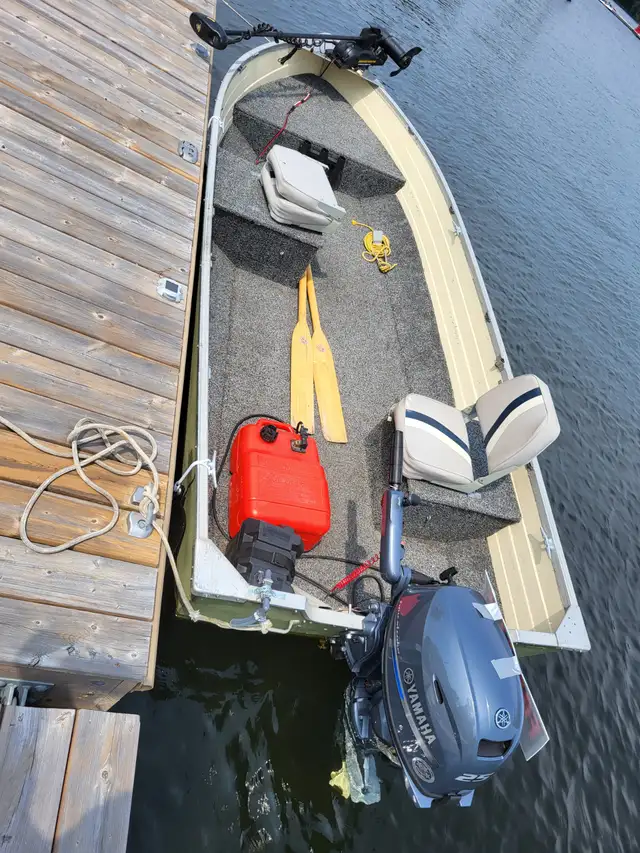 14ft aluminum boat for sale with NEW 25hp. outboard - Photo 3