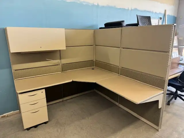 Cubicles/ Teknion TOS 6x6x66' high stations $675/in excellent co