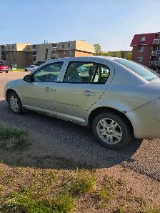 Chev Cobalt Car - Photo 3