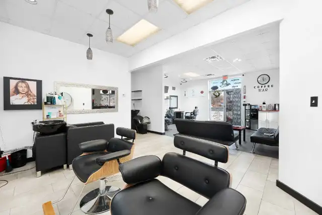 hairstyles chair for rent available immediately - Photo 6