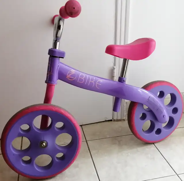 Trois vélos pour enfants en bon état - Photo 3
