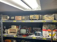 Vintage Radios For Sale - Photo 5