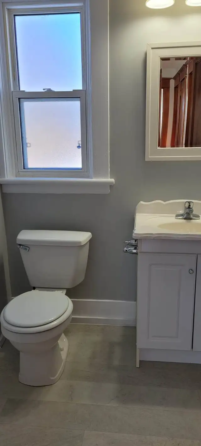 CENTRALLY LOCATED CHARACTER HOME - Photo 9