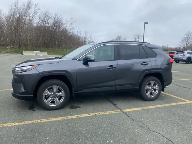 RAV4 XLE 2024