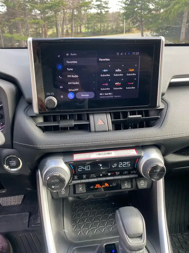 RAV4 XLE 2024 - Photo 6