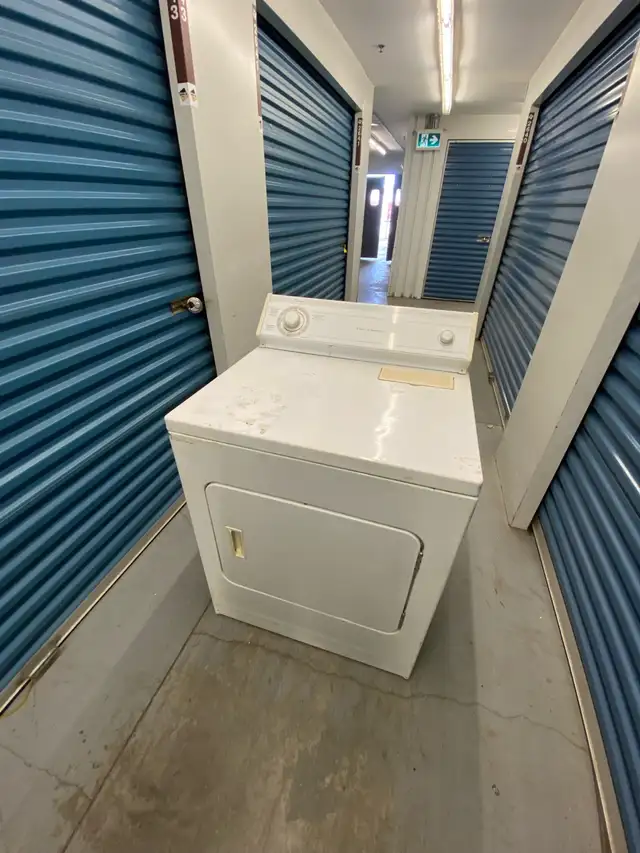 WHITE ELECTRIC DRYER - Photo 2
