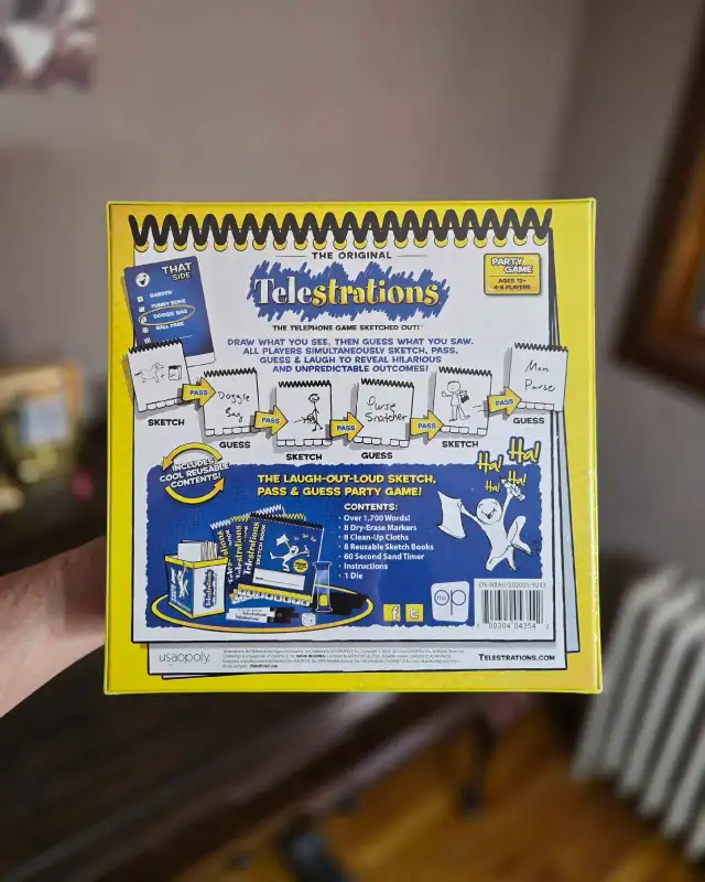 NEW - Telestrations - board game - (Still Sealed) - Photo 2