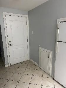 2 Bedroom Basement Apartment - Photo 5