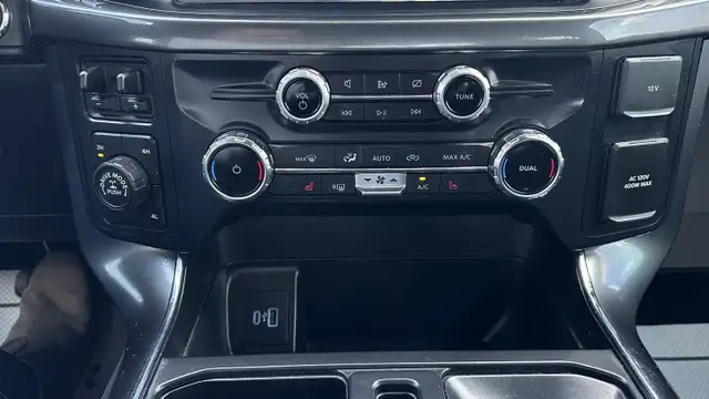 2022 Ford F-150 XLT FX4 - Photo 18