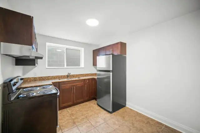 Spacious Studio Apartment! Move In Ready! - Photo 3