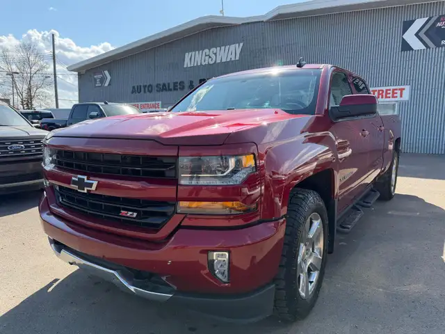2018 CHEVROLET SILVERADO 1500 LT Z71 CREW CAB LONG BOX 5.3L