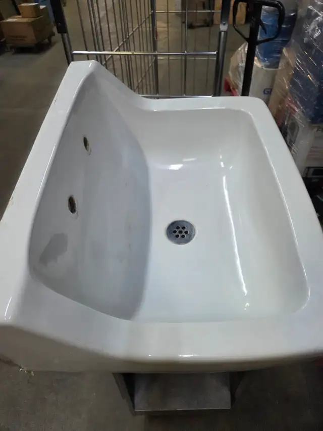 Large Crane Porcelain Basin Sink - Photo 7