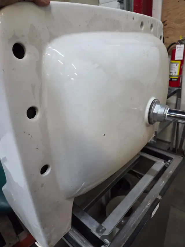 Large Crane Porcelain Basin Sink - Photo 8