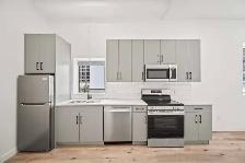 BRAND NEW 2 Bedroom Apartment! Located In The Heart Of Downtown! - Photo 8