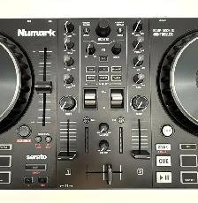 Numark Mixtrack Platinum FX 4-Deck DJ Controller for Serato DJ - Photo 4