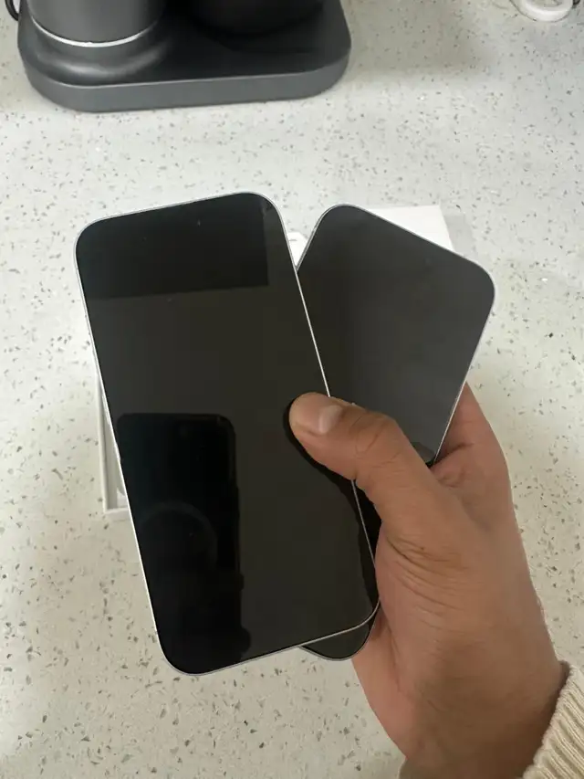 iPhone 15/16 128gb Airpods/Charger Set/Delivery - Photo 7