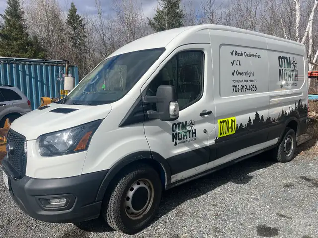 2021 Ford Transit RWD - Photo 3