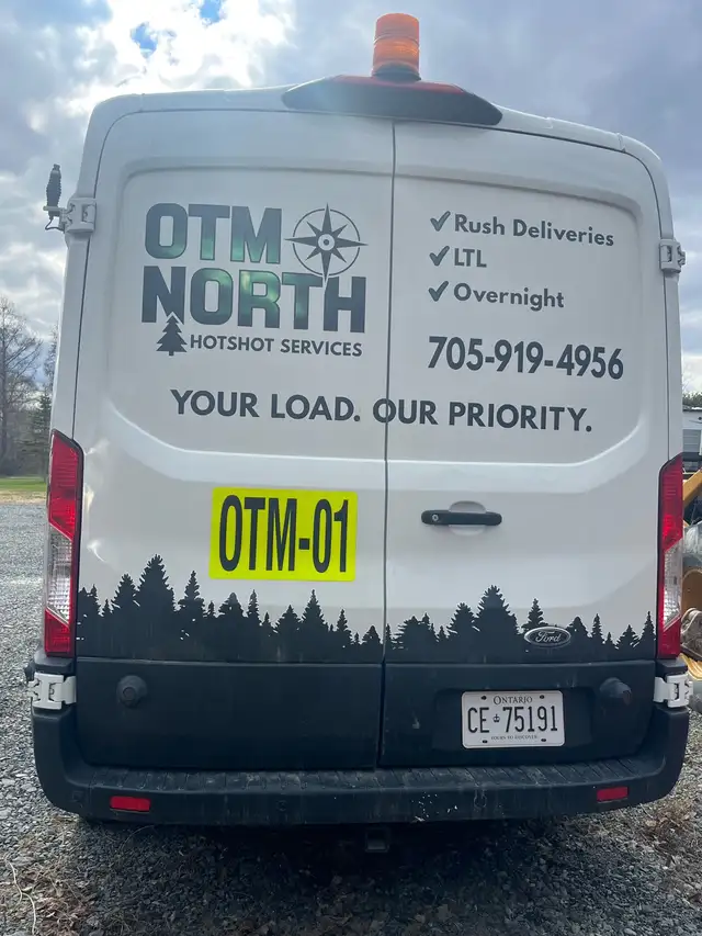 2021 Ford Transit RWD - Photo 4