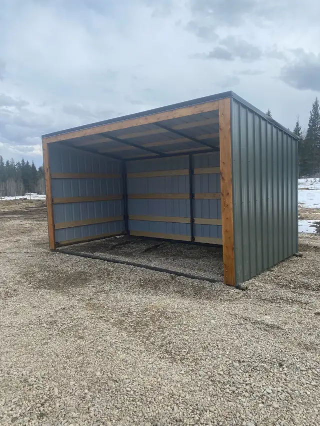 mini barns / horse shelters - Photo 3