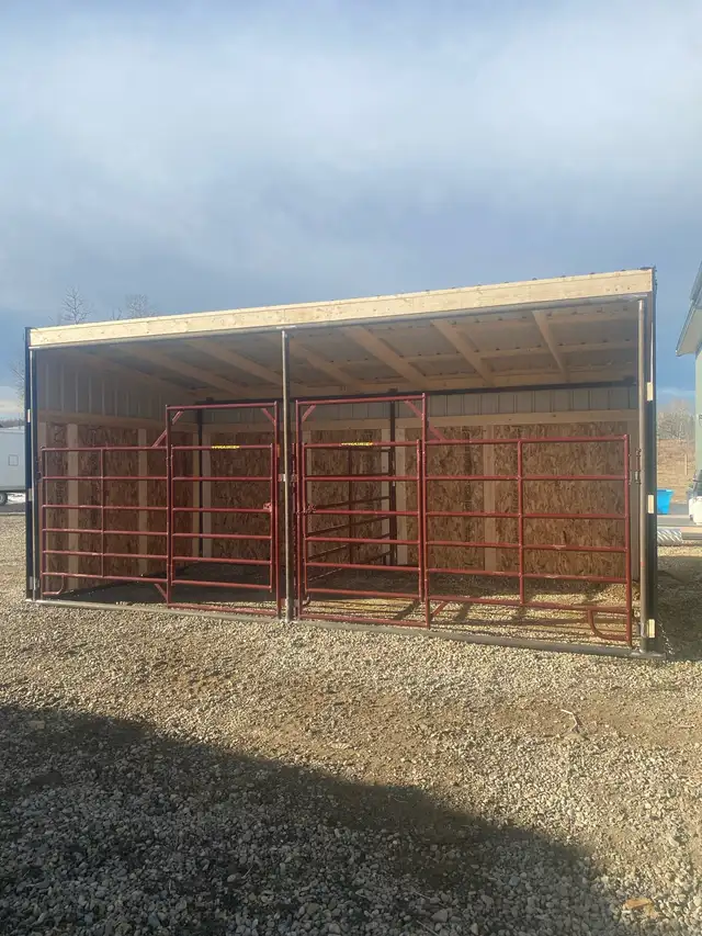 mini barns / horse shelters - Photo 5