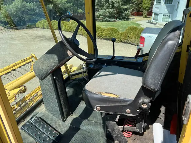 1992 New Holland 1499 12’ Haybine - Photo 3