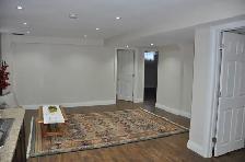 2 Bedroom Basement Apartment, Mississauga SQ1– site entrance - Photo 3