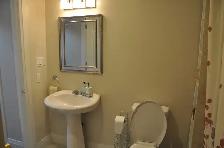 2 Bedroom Basement Apartment, Mississauga SQ1– site entrance - Photo 6